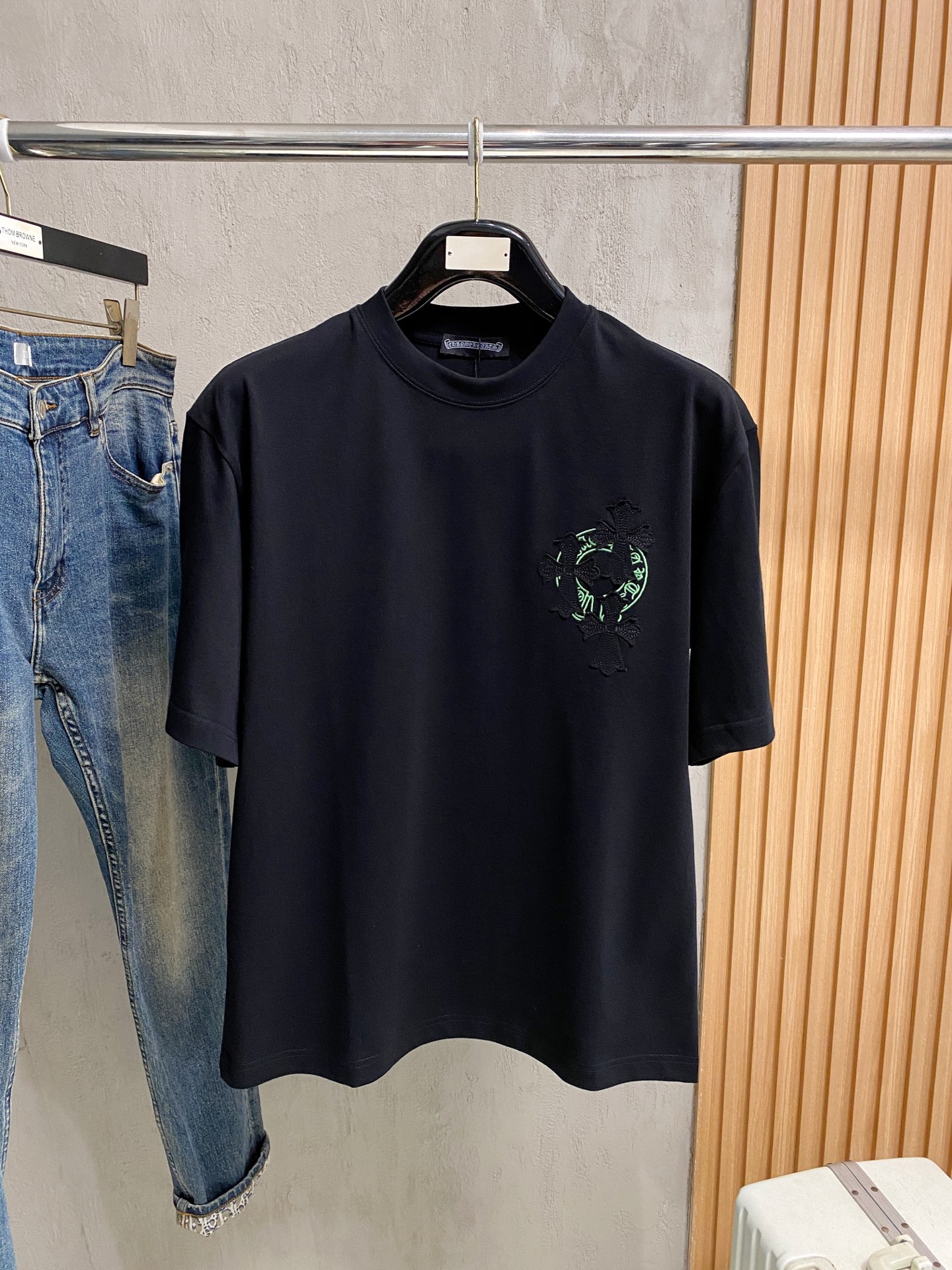 short sleeves